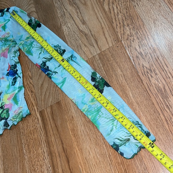Abstract Fairy Garden Printed Sheer Top - Picture 4 of 10